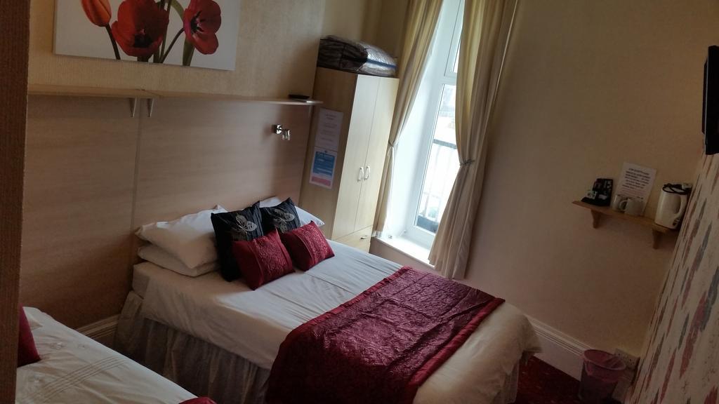 The Sands Guest house 3*